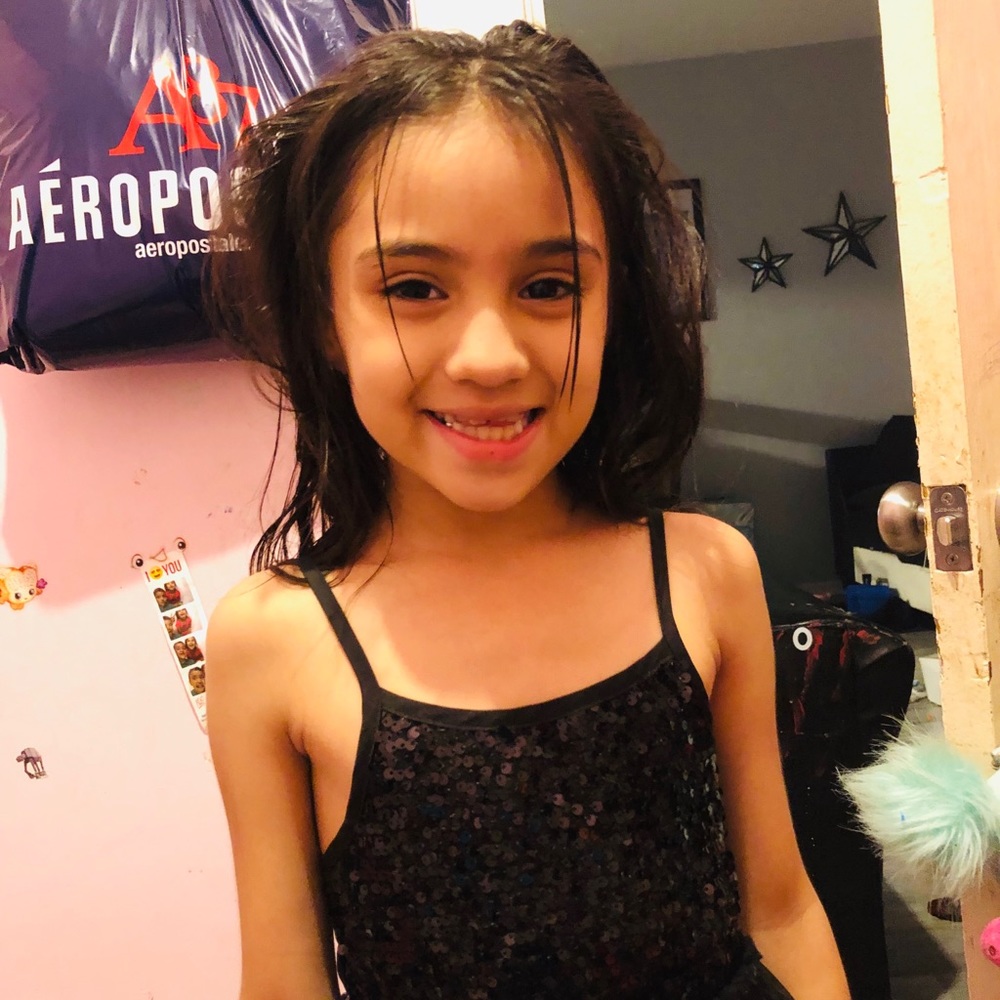 Meet your Posher, Ana